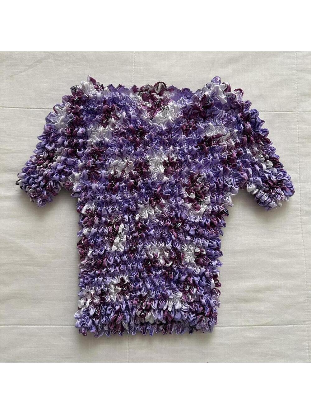 Stretch to Fit Purple Floral Popcorn Ruffle Top One Size